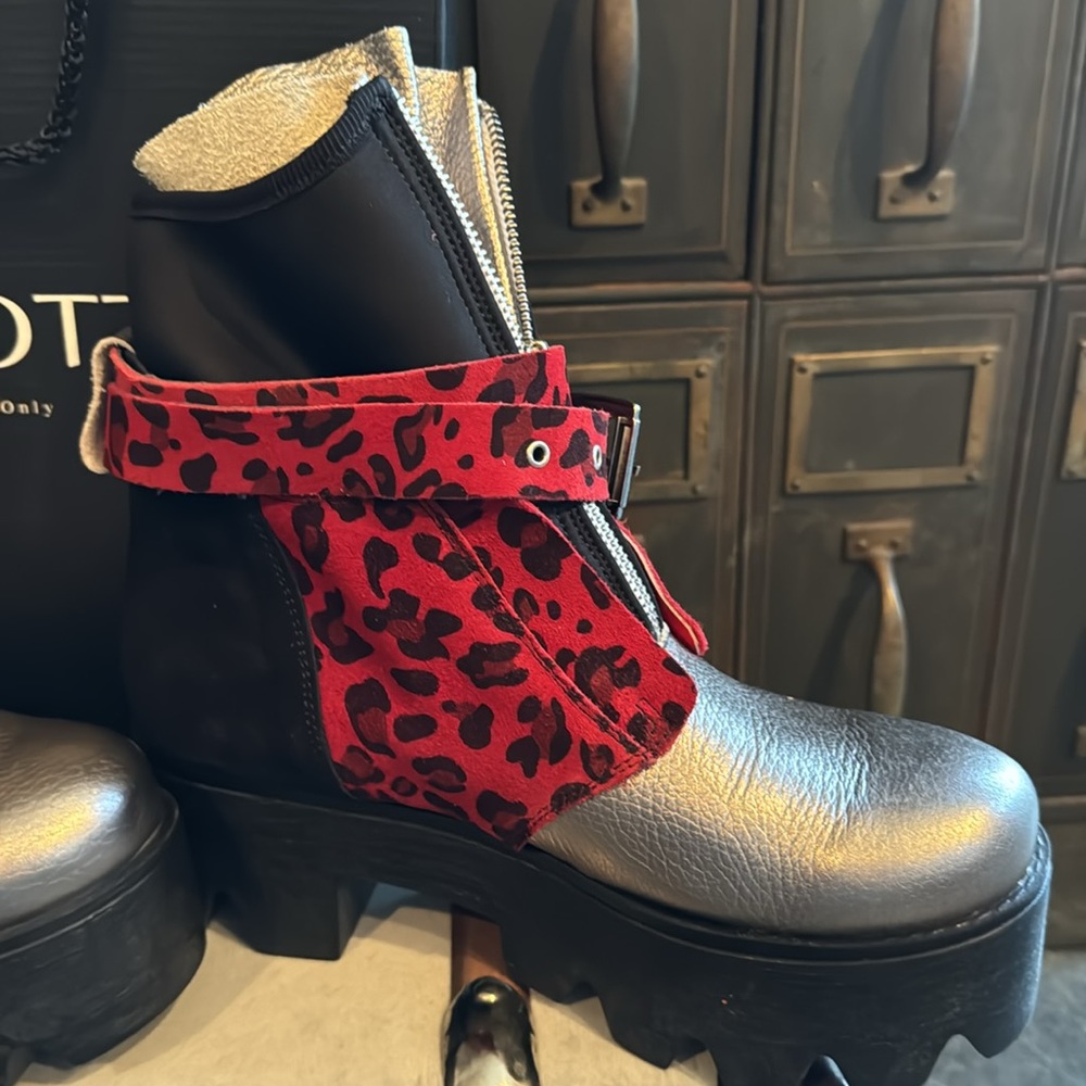 GIROTTI Custom Designed and Crafted boots from Italy - Picture 3 of 6